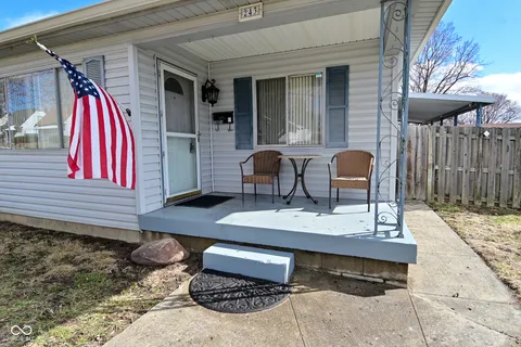 243 S 3rd Avenue, Beech Grove, IN 46107 - MLS#: 22025575