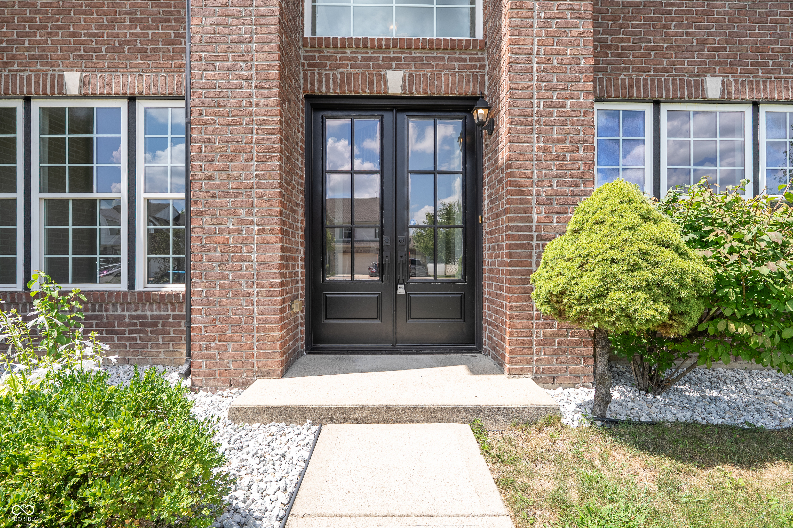 1509 Old Thicket Court