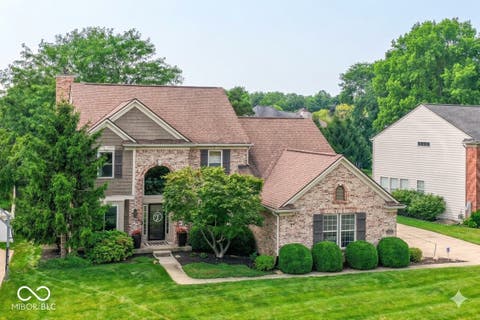 Photo of 11834 Gray Eagle Drive, Fishers, IN 46037 (MLS # 22115589)