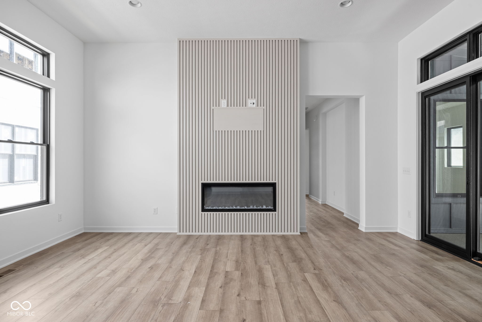 17316 Newton Main Street