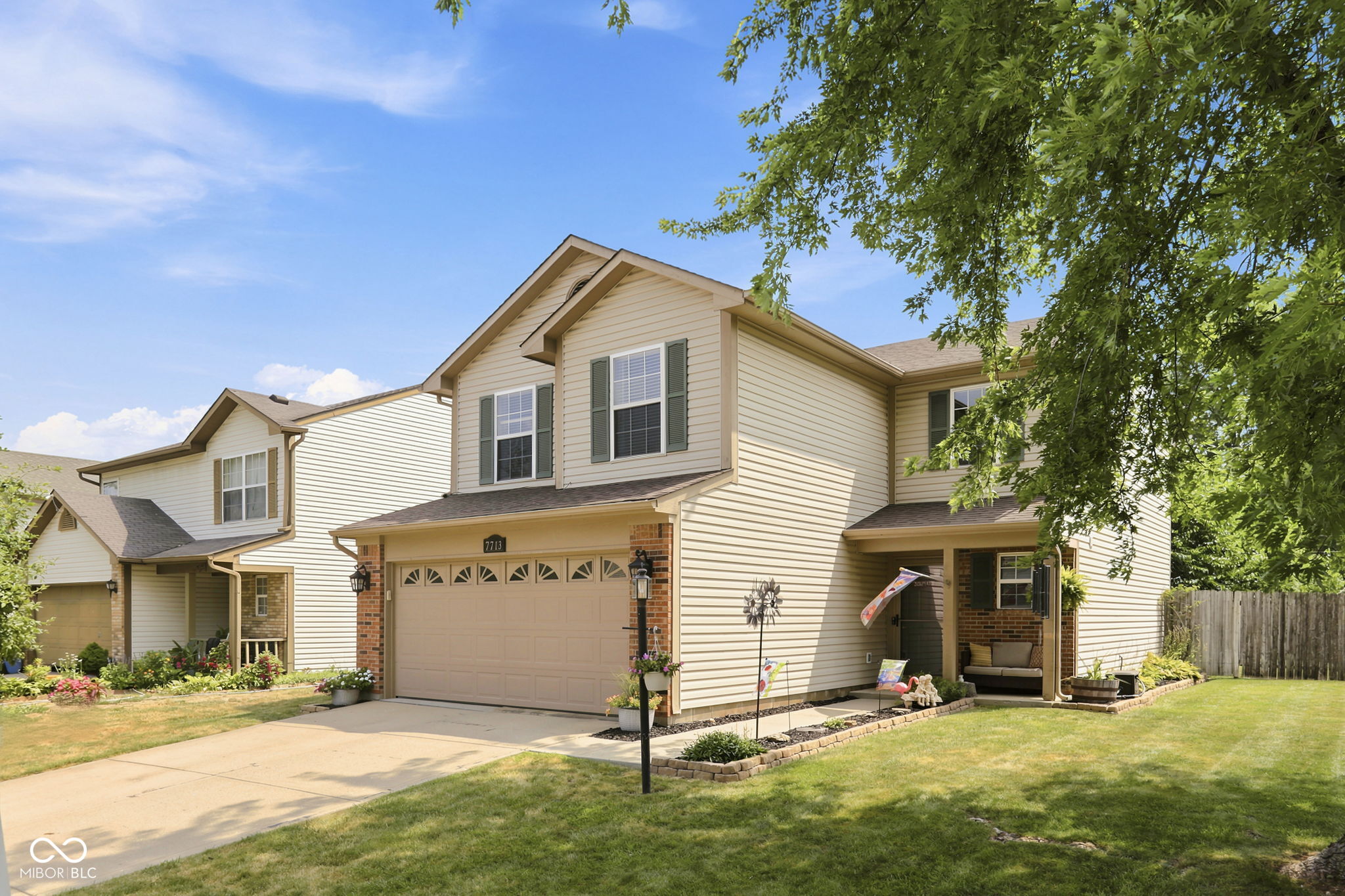 7713 Lake Vista Lane