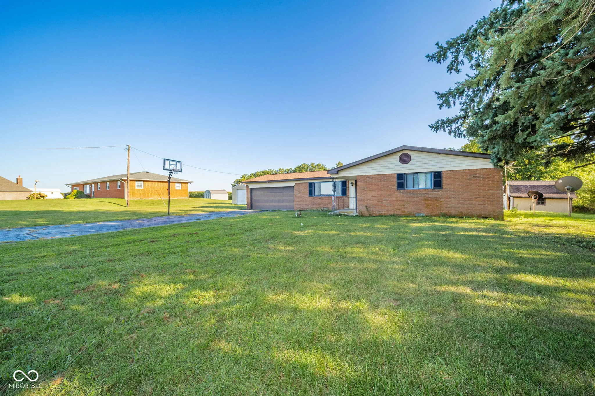 Alexandria, Indiana 46001, United States, 3 Bedrooms Bedrooms, ,2 BathroomsBathrooms,Residential,Pending,204383