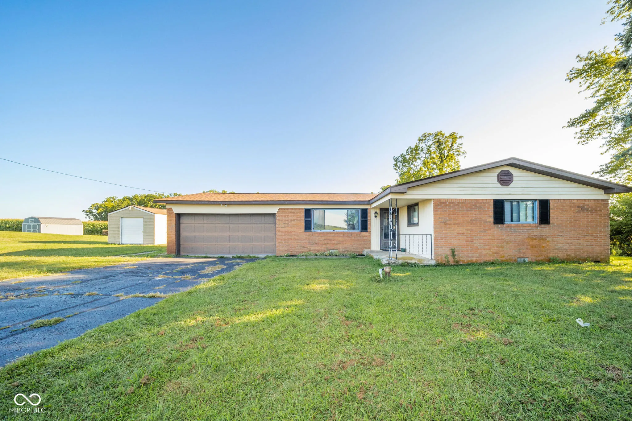 Alexandria, Indiana 46001, United States, 3 Bedrooms Bedrooms, ,2 BathroomsBathrooms,Residential,Pending,204383