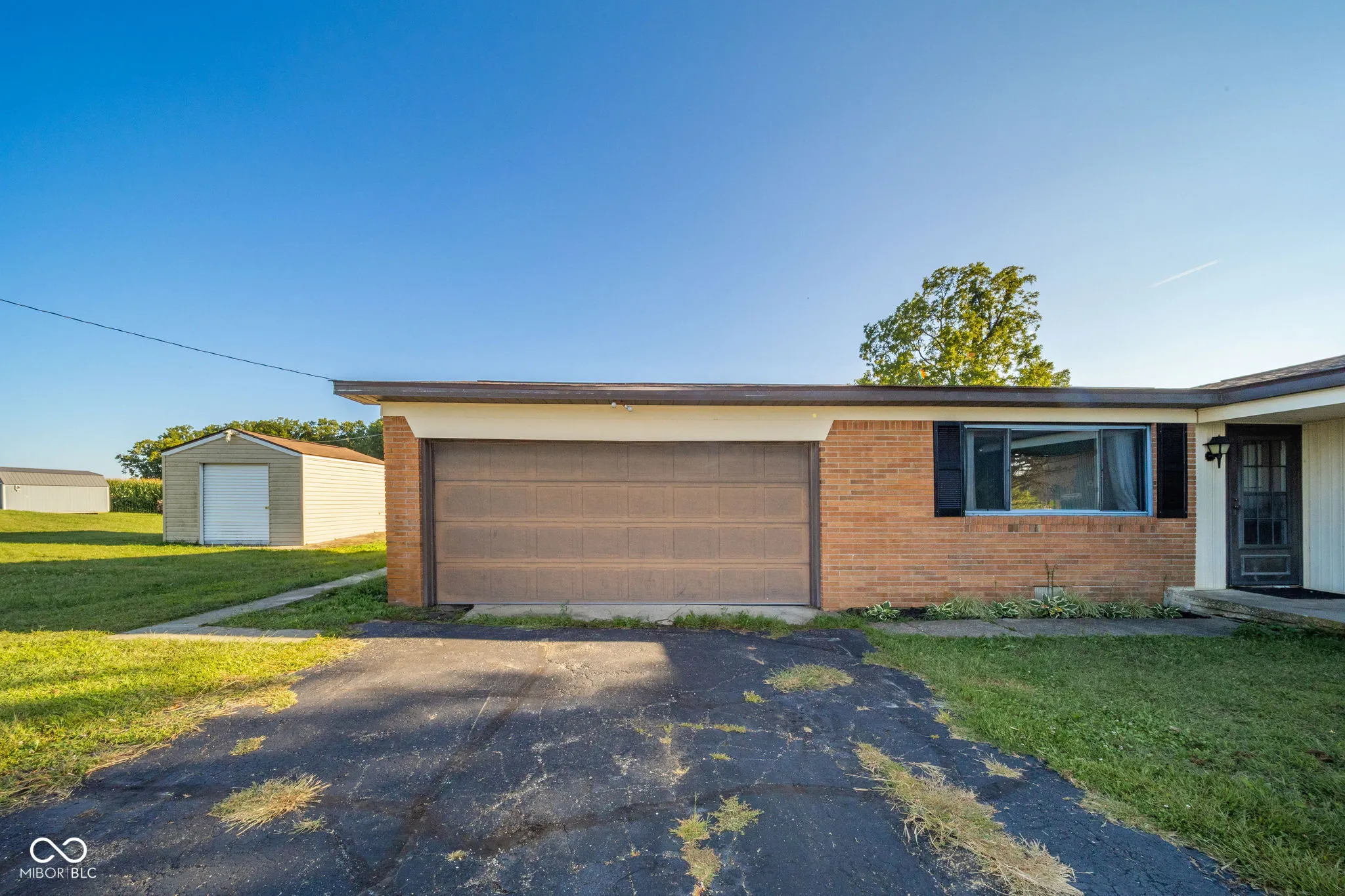 Alexandria, Indiana 46001, United States, 3 Bedrooms Bedrooms, ,2 BathroomsBathrooms,Residential,Pending,204383