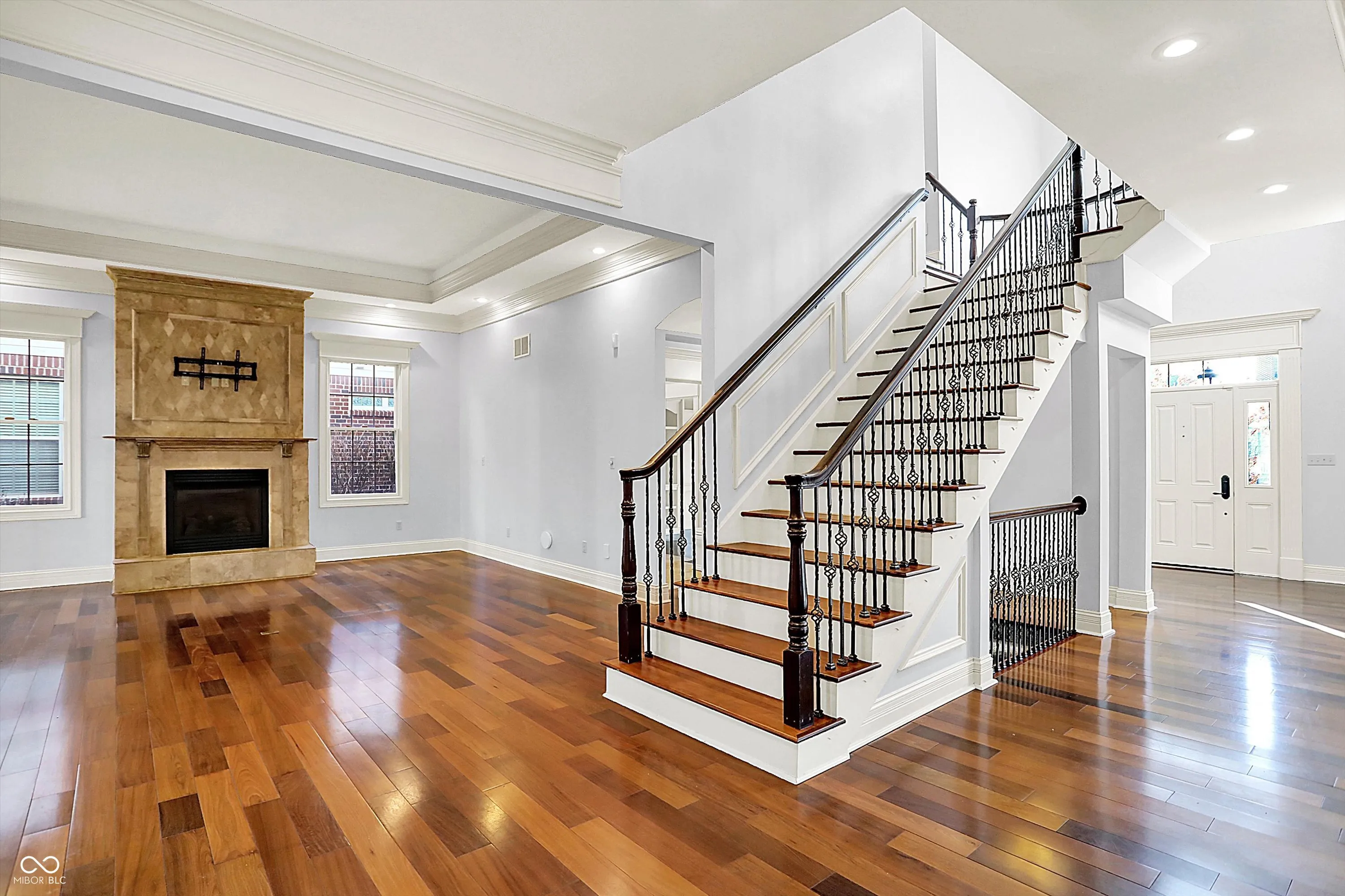 Zionsville, Indiana 46077, United States, 6 Bedrooms Bedrooms, ,5 BathroomsBathrooms,Residential,Pending,28549