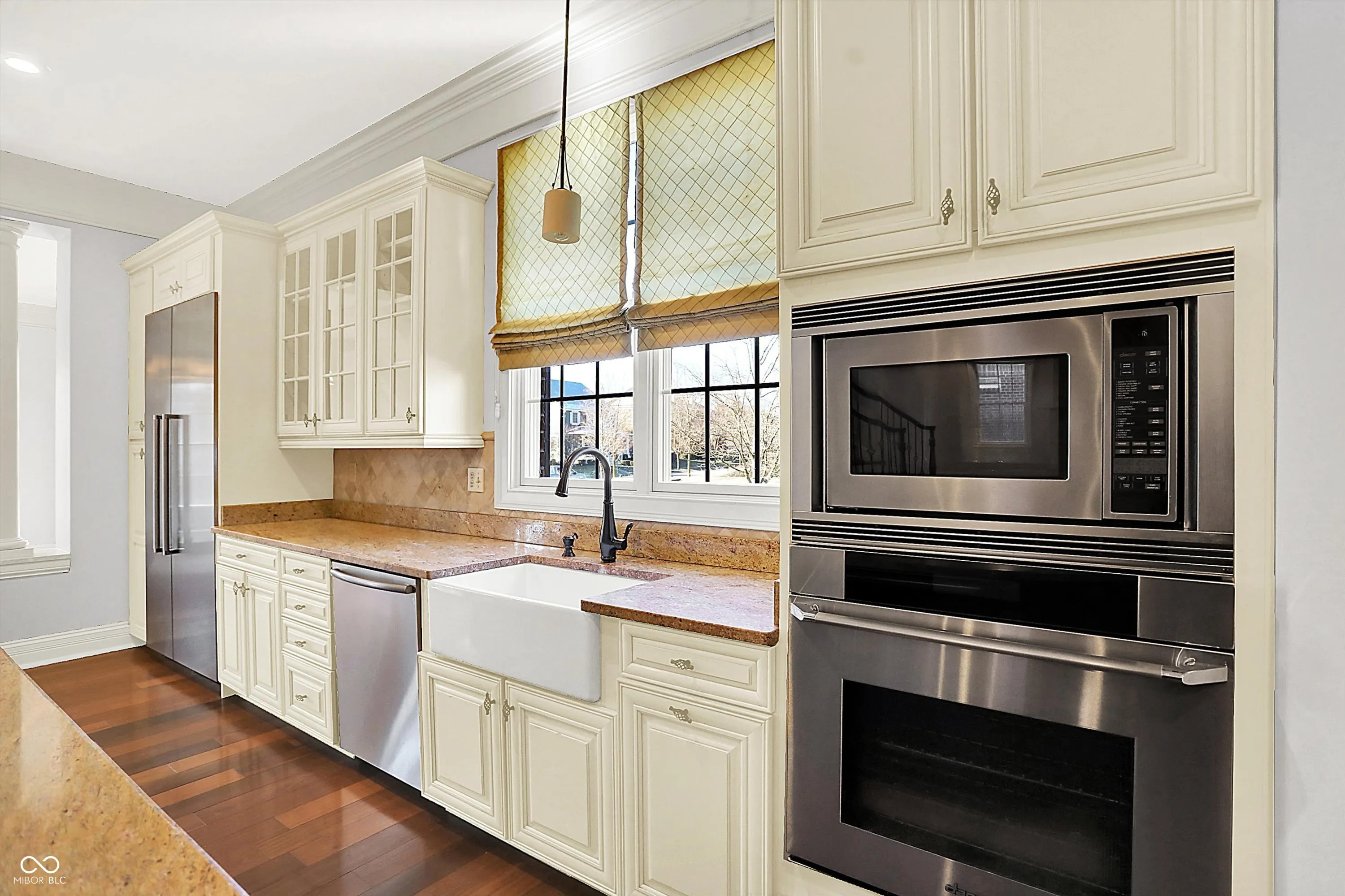 Zionsville, Indiana 46077, United States, 6 Bedrooms Bedrooms, ,5 BathroomsBathrooms,Residential,Pending,28549