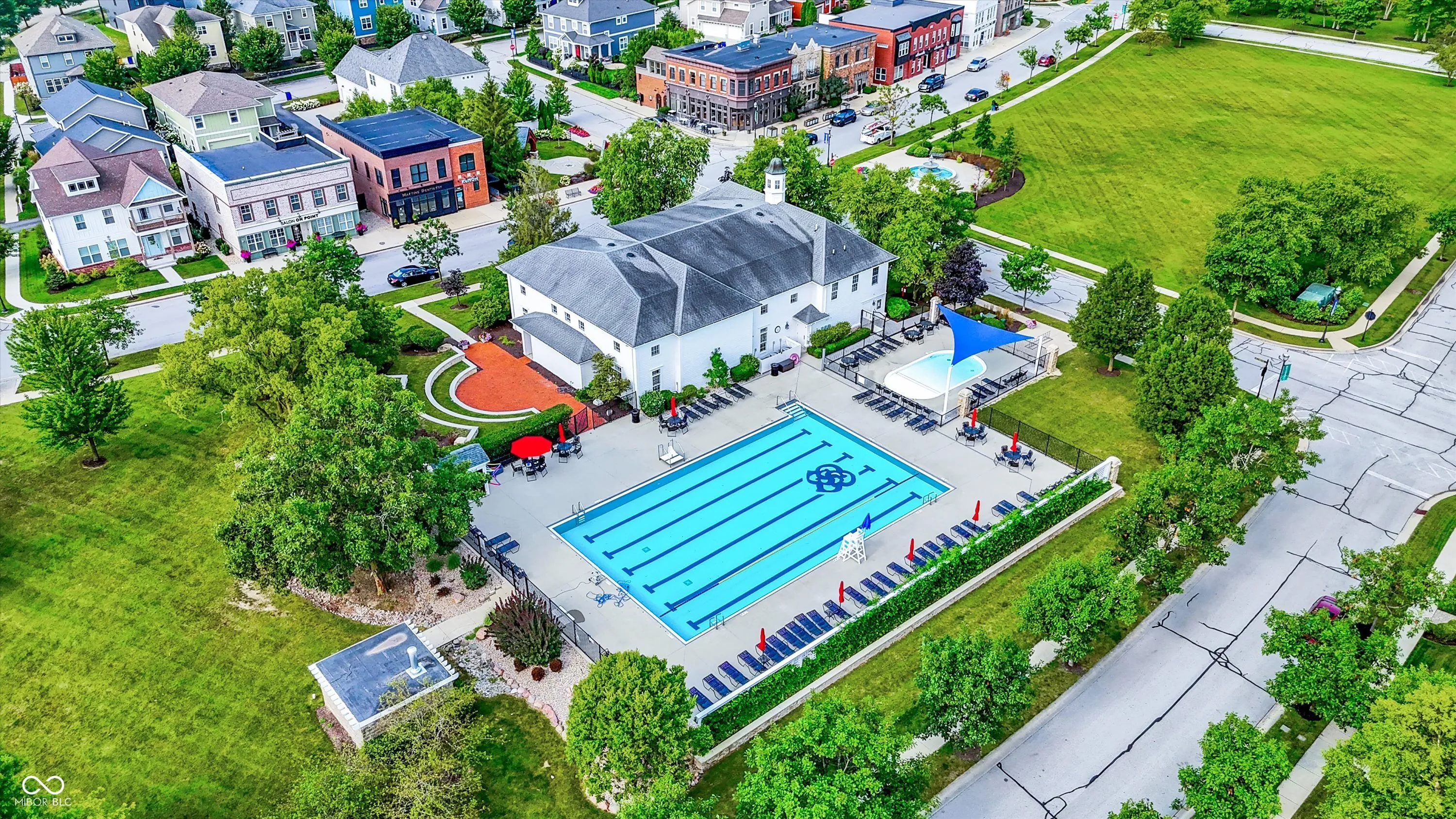 Zionsville, Indiana 46077, United States, 6 Bedrooms Bedrooms, ,5 BathroomsBathrooms,Residential,Pending,28549