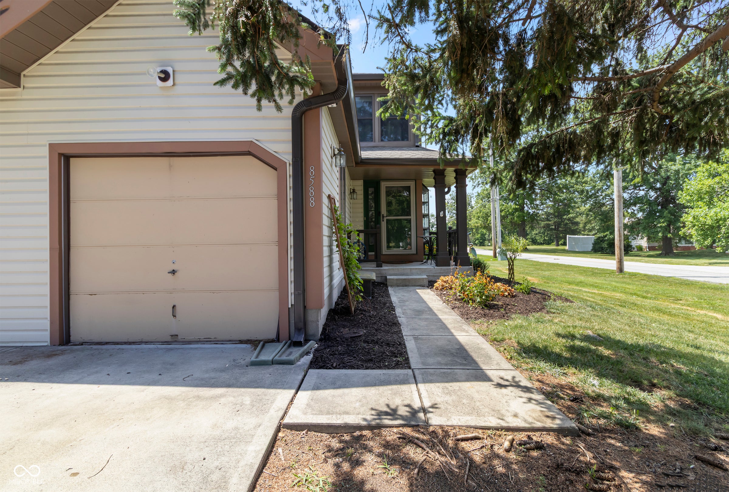 8588 Hague Road