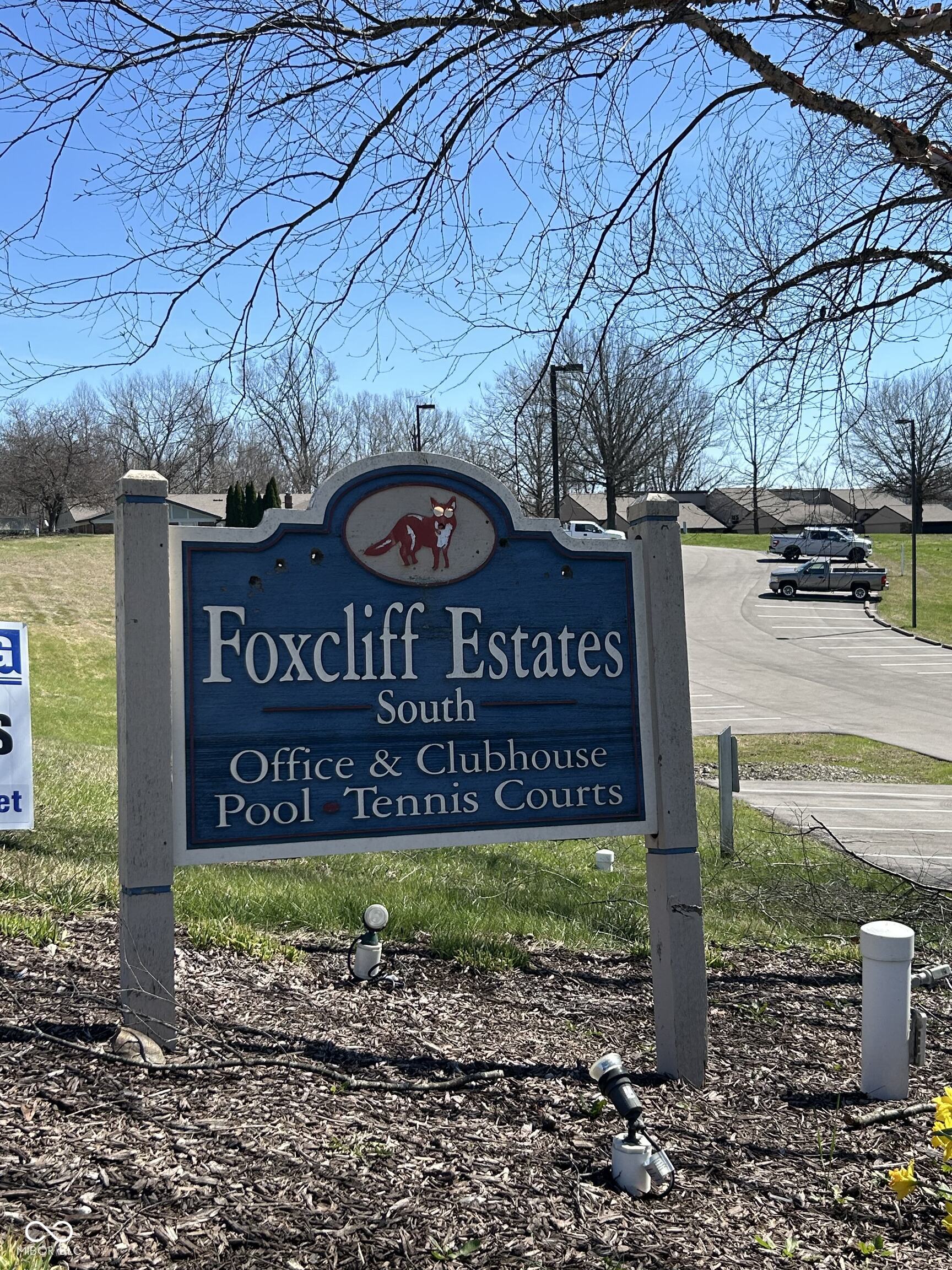 2036 Silver Fox Drive W