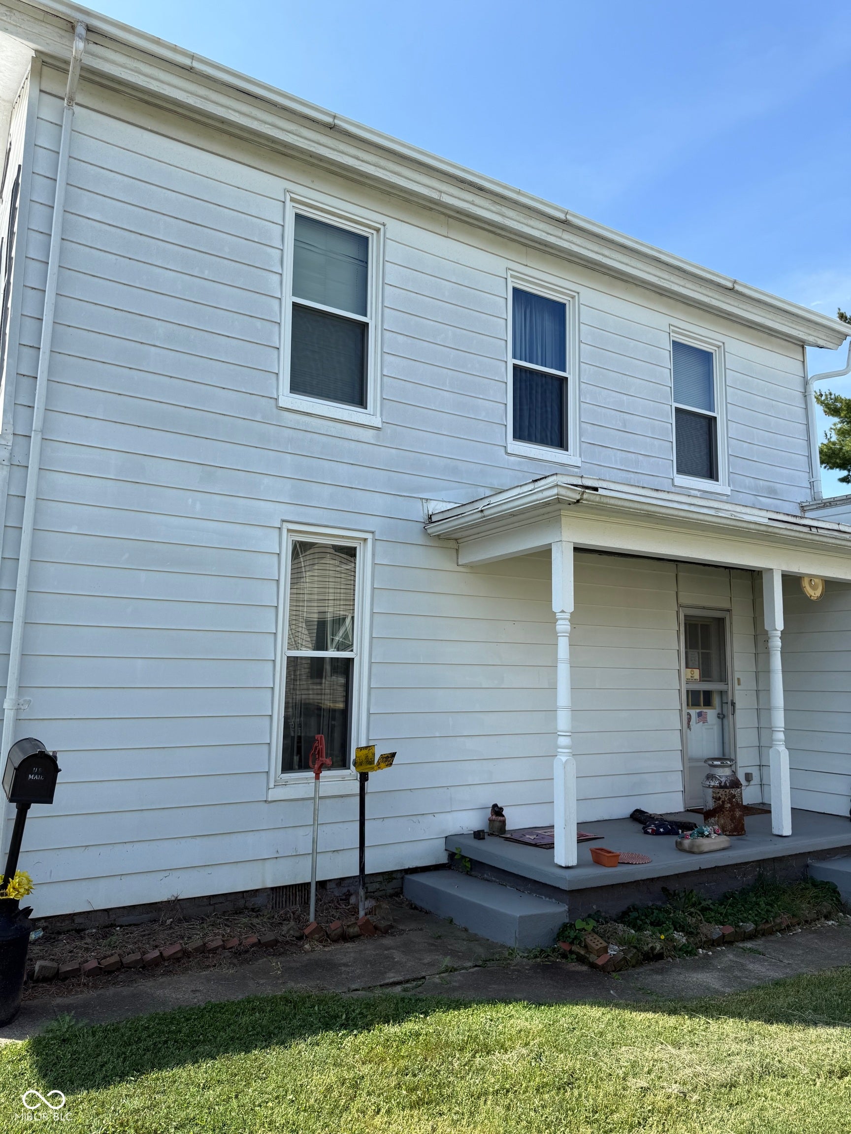 618 S Poplar Street