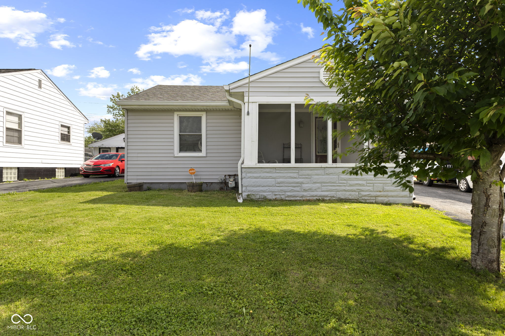 633 Fletcher Lane