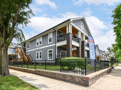 Photo of 2645 N College Avenue #A, Indianapolis, IN 46205 (MLS # 22051044)