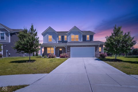 Photo of 10870 Sablecliff Way, Brownsburg, IN 46112 (MLS # 22105839)