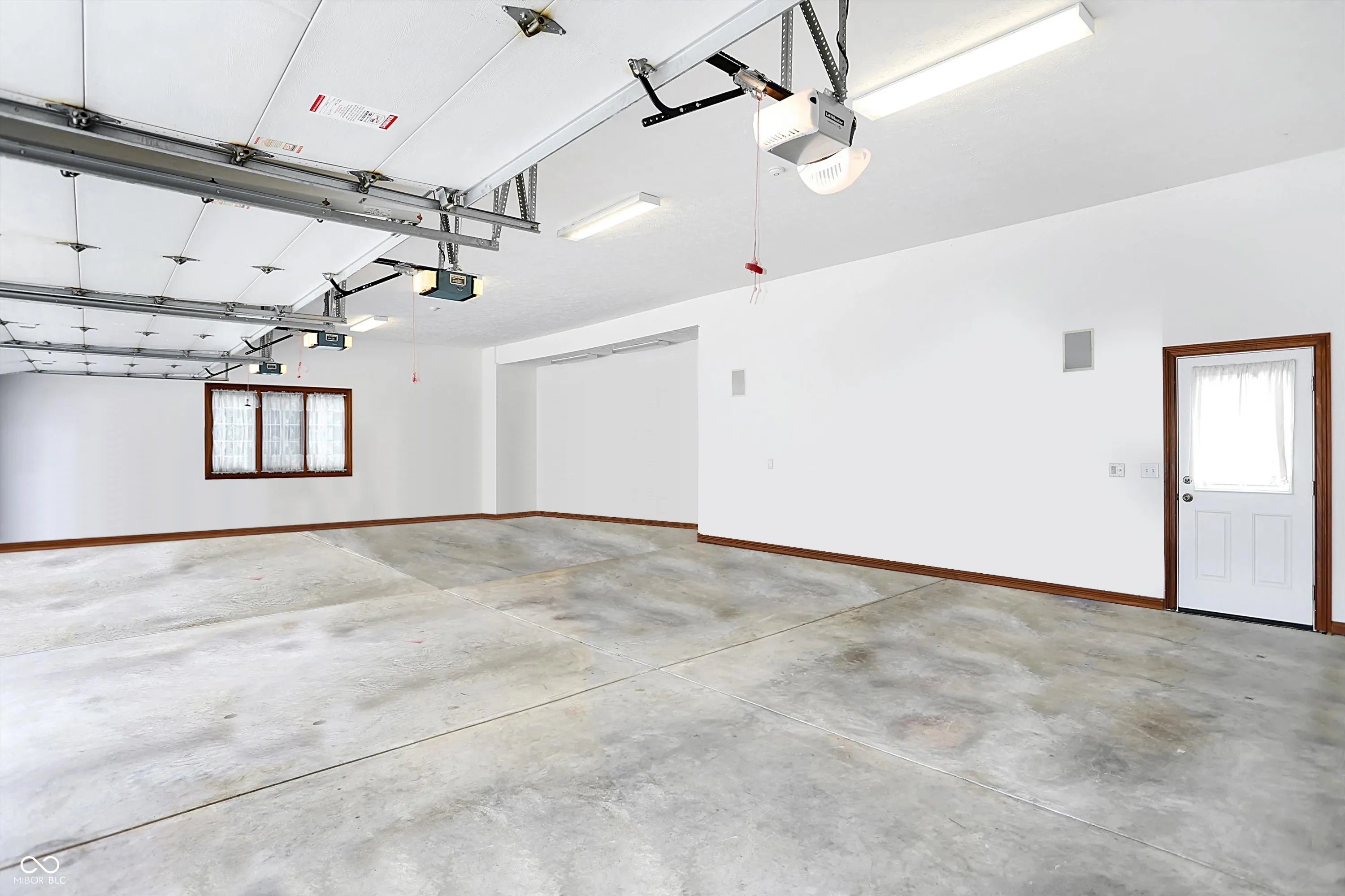 Indianapolis, Indiana 46236, United States, 6 Bedrooms Bedrooms, ,8 BathroomsBathrooms,Residential,Active,48114