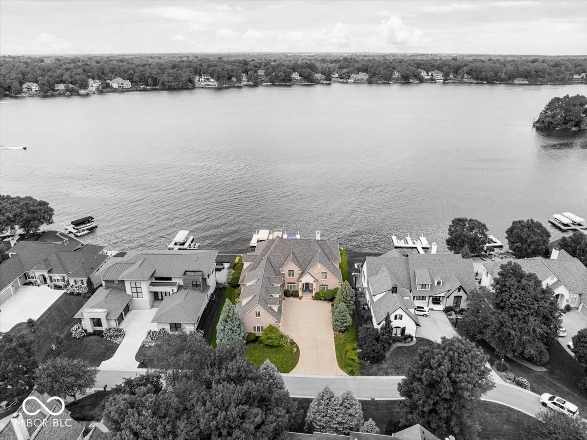 Indianapolis, Indiana 46236, United States, 6 Bedrooms Bedrooms, ,8 BathroomsBathrooms,Residential,Active,48114