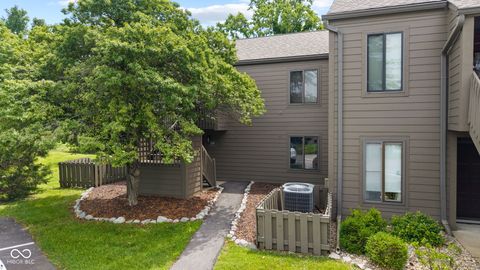 Photo of 9361 S Lake Ridge Drive #188, Bloomington, IN 47401 (MLS # 22108067)