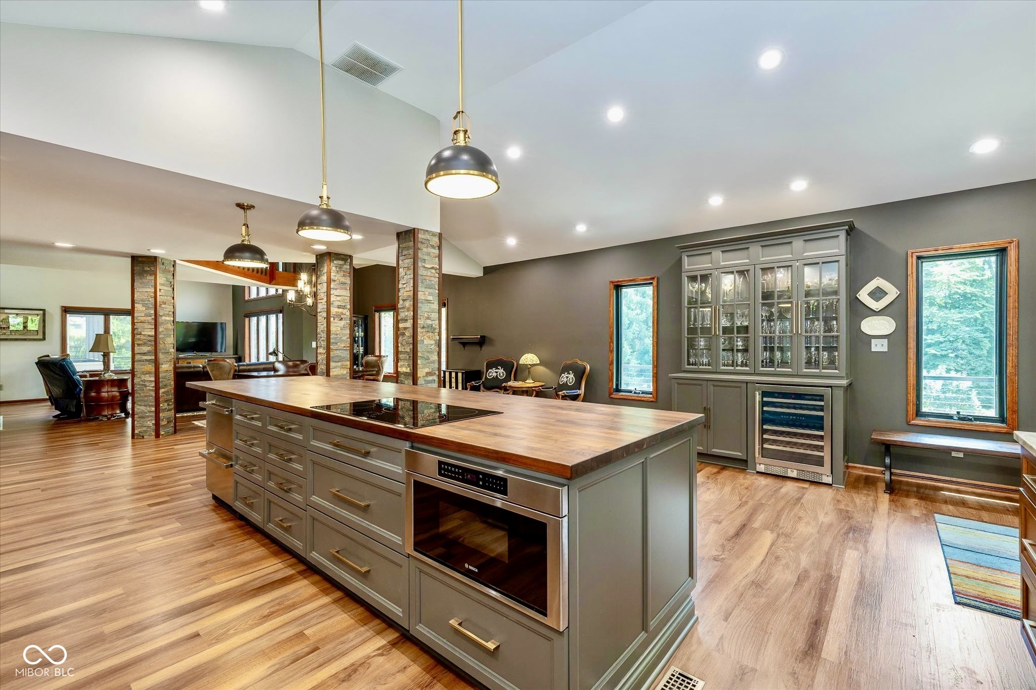 7287 W State Road 252 Road W