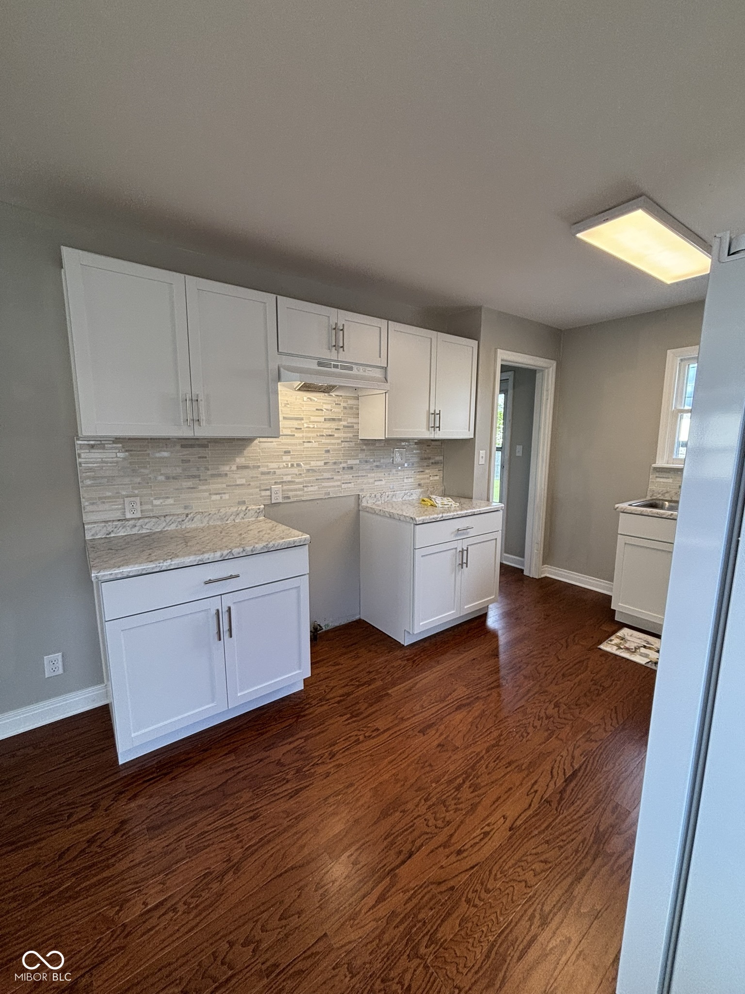 233 N 16th Avenue