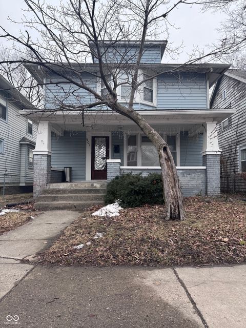 Photo of 901 N Parker Avenue, Indianapolis, IN 46201 (MLS # 22084243)