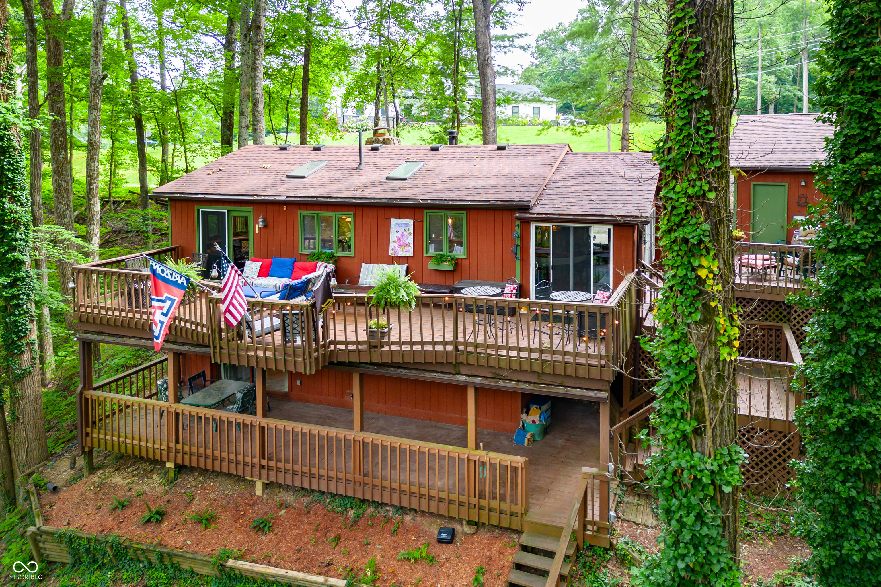 7629 Hummingbird Drive