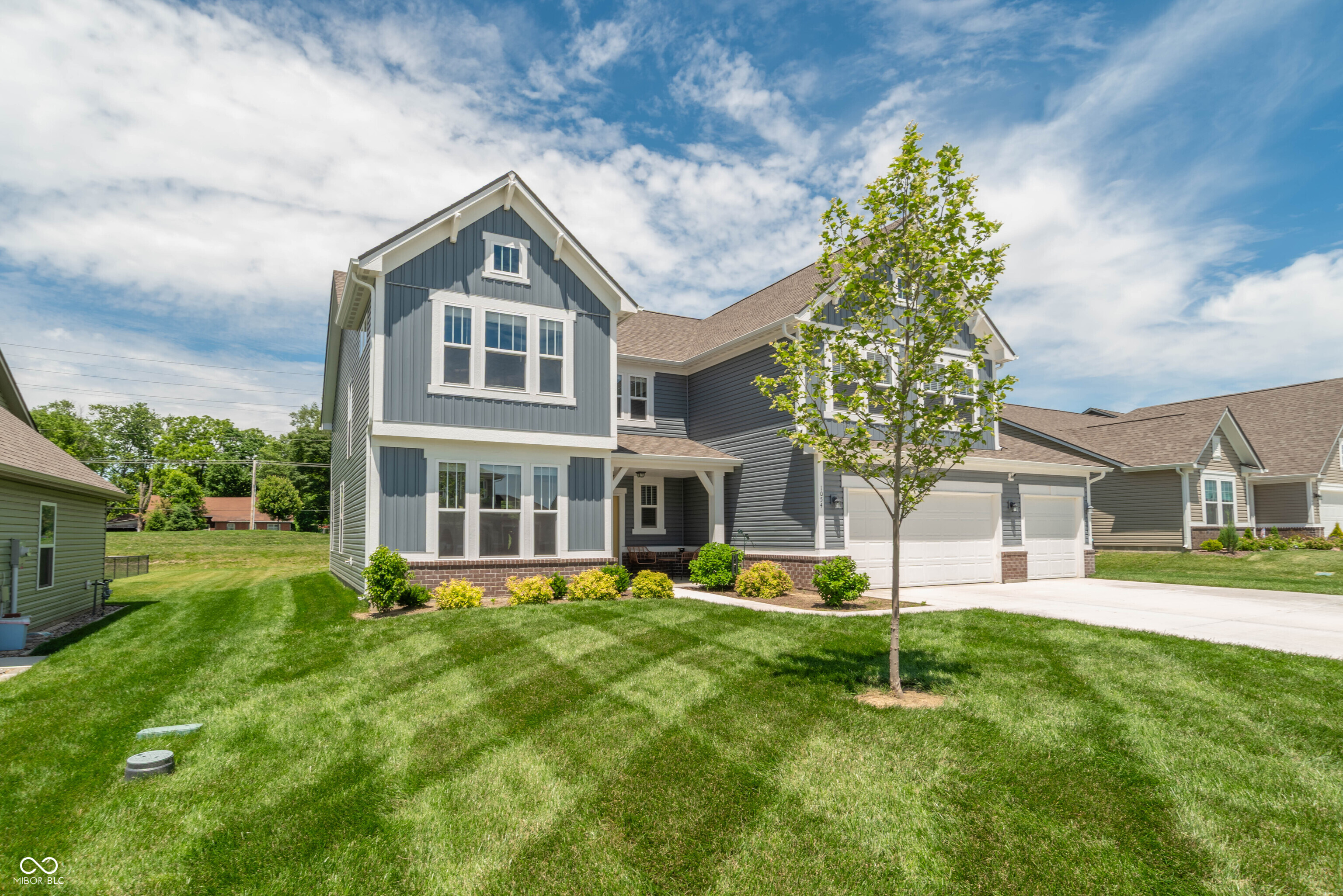 1054 E Valley Oak Court