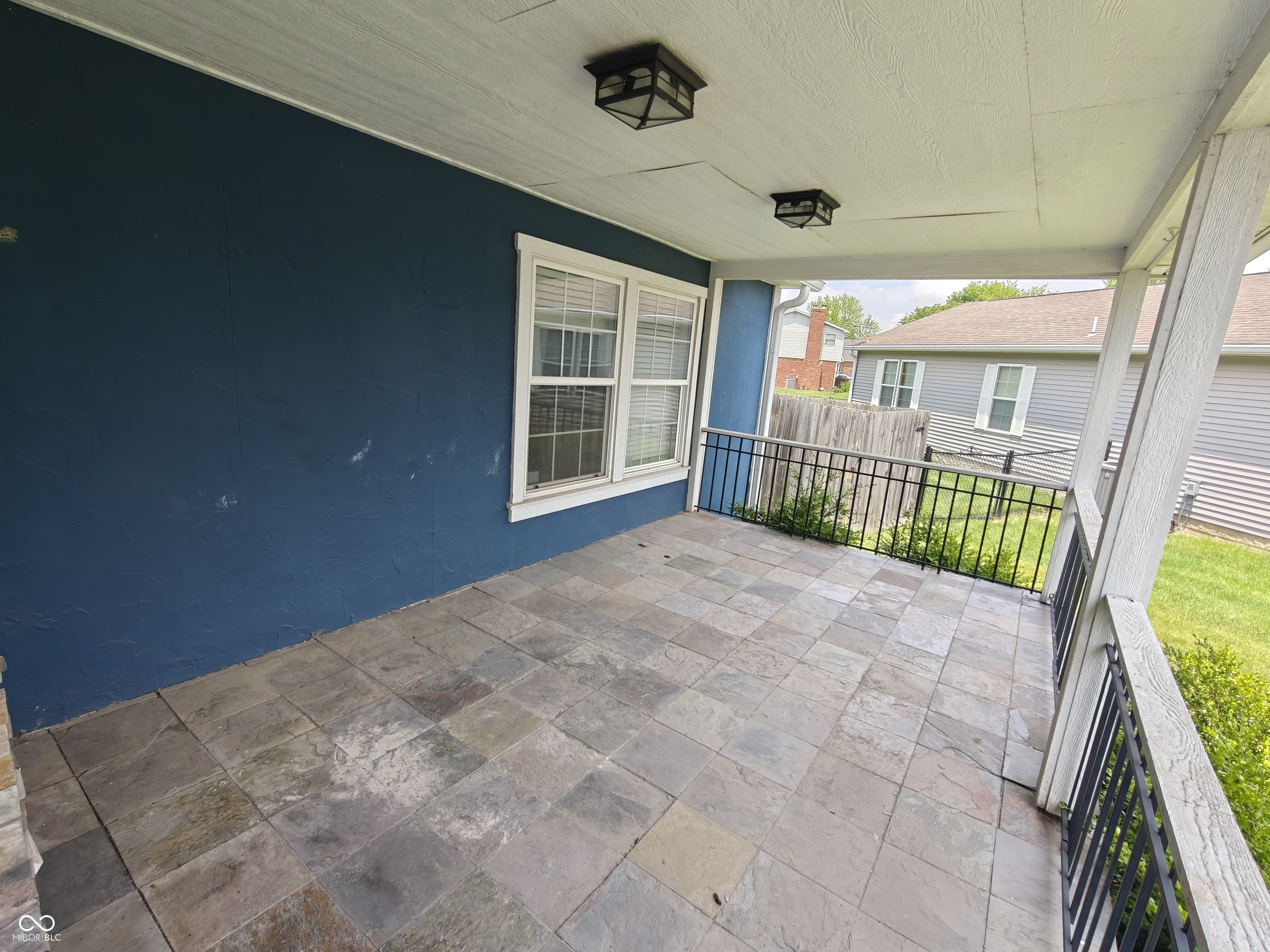 802 Fern Drive