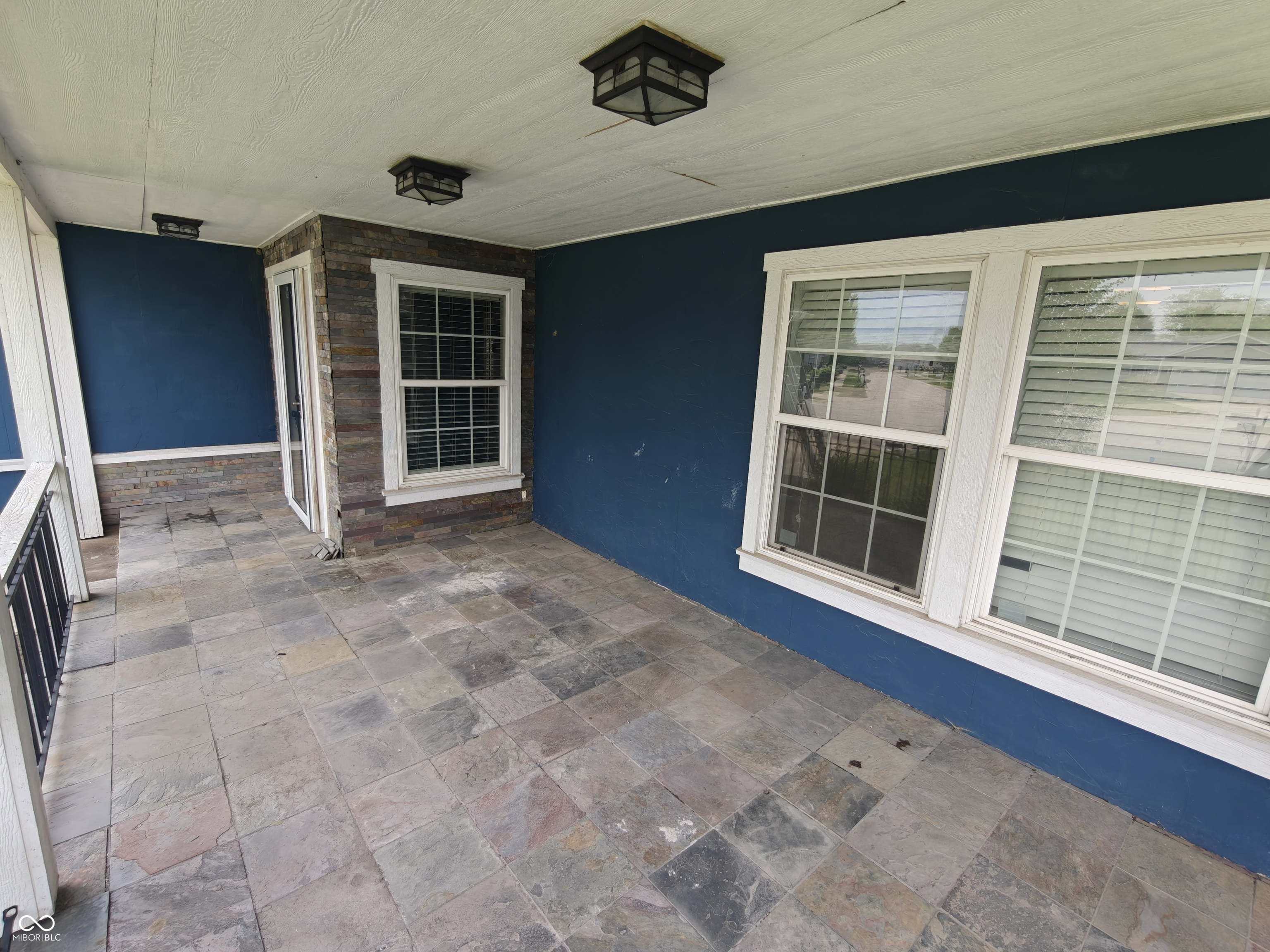 802 Fern Drive