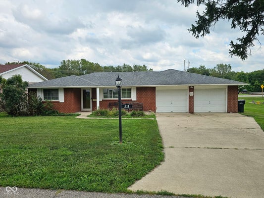 311 N EDGEWAY DR, ALEXANDRIA, IN 46001 - Image c4e9cf33aa50755ddca449f6fa683ad9/68773081