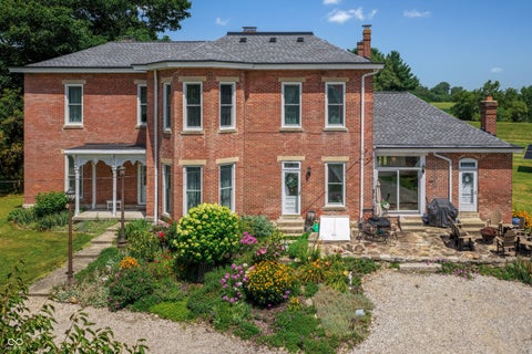 Photo of 6443 S Jonesville Road, Columbus, IN 47201 (MLS # 22120975)