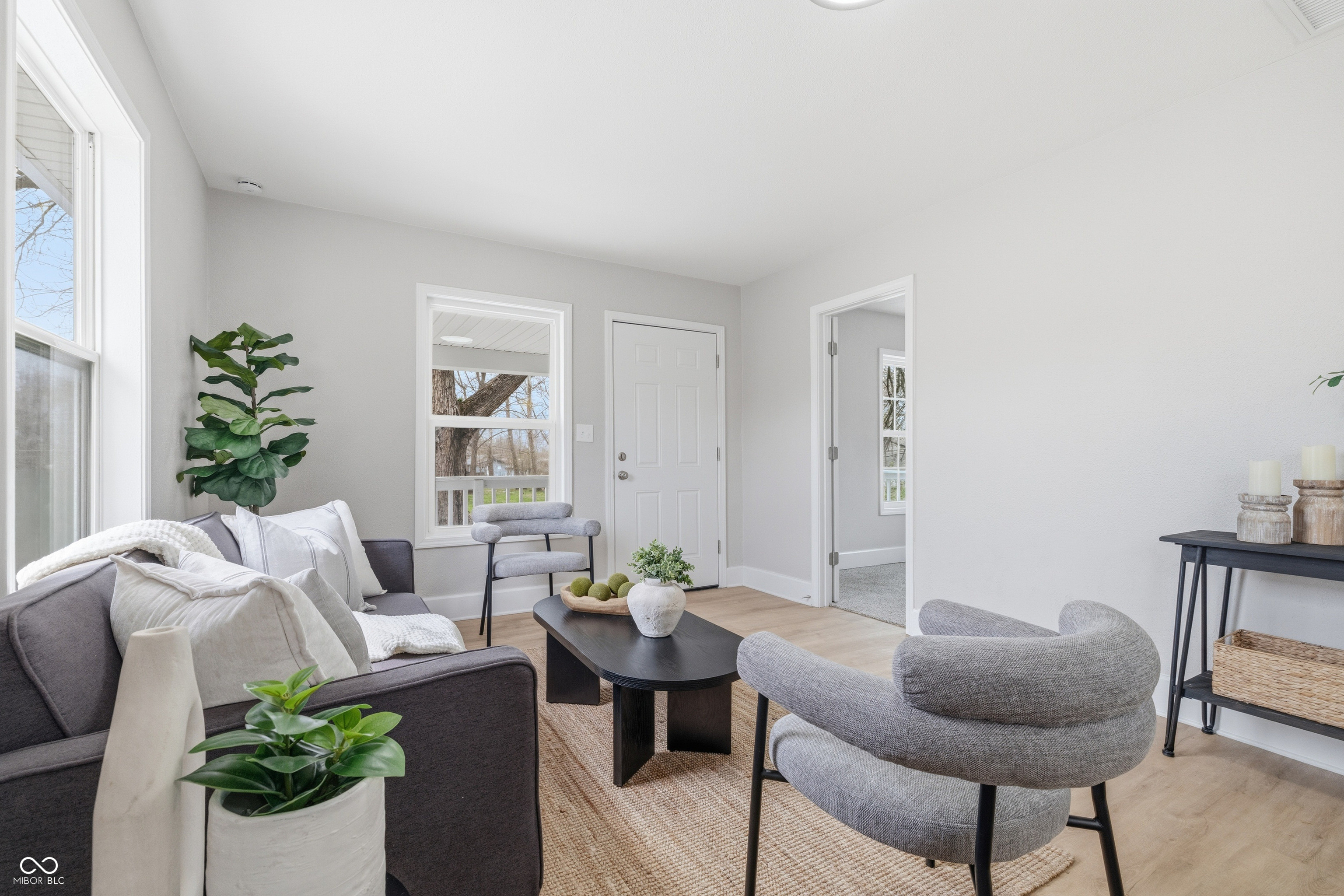 5521 S Randolph Street