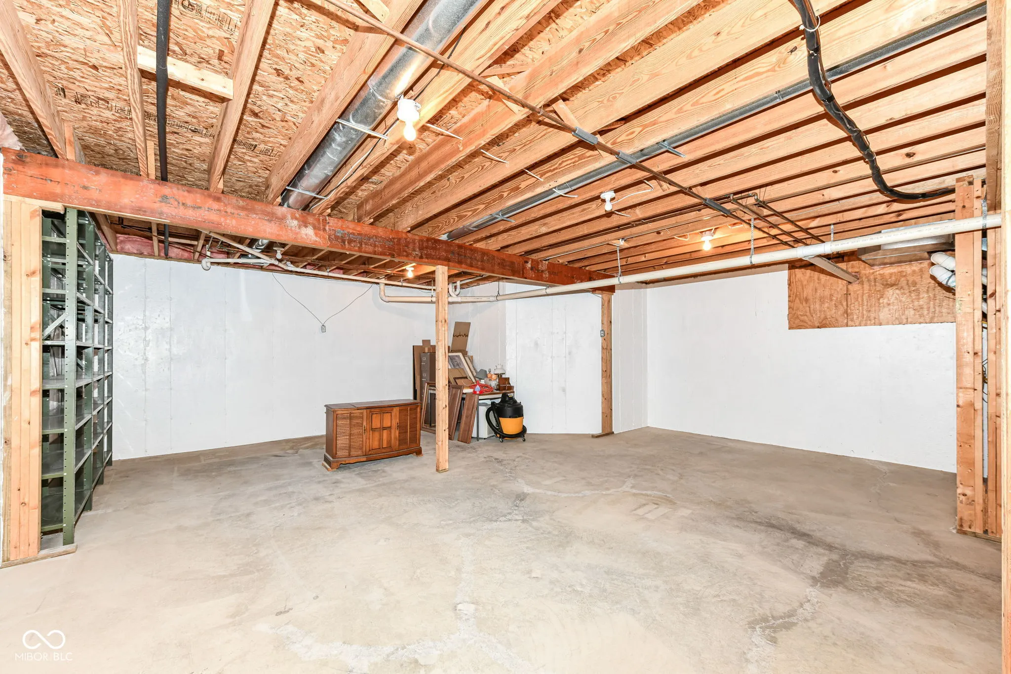 Indianapolis, Indiana 46256, United States, 3 Bedrooms Bedrooms, ,3 BathroomsBathrooms,Residential,Pending,156602