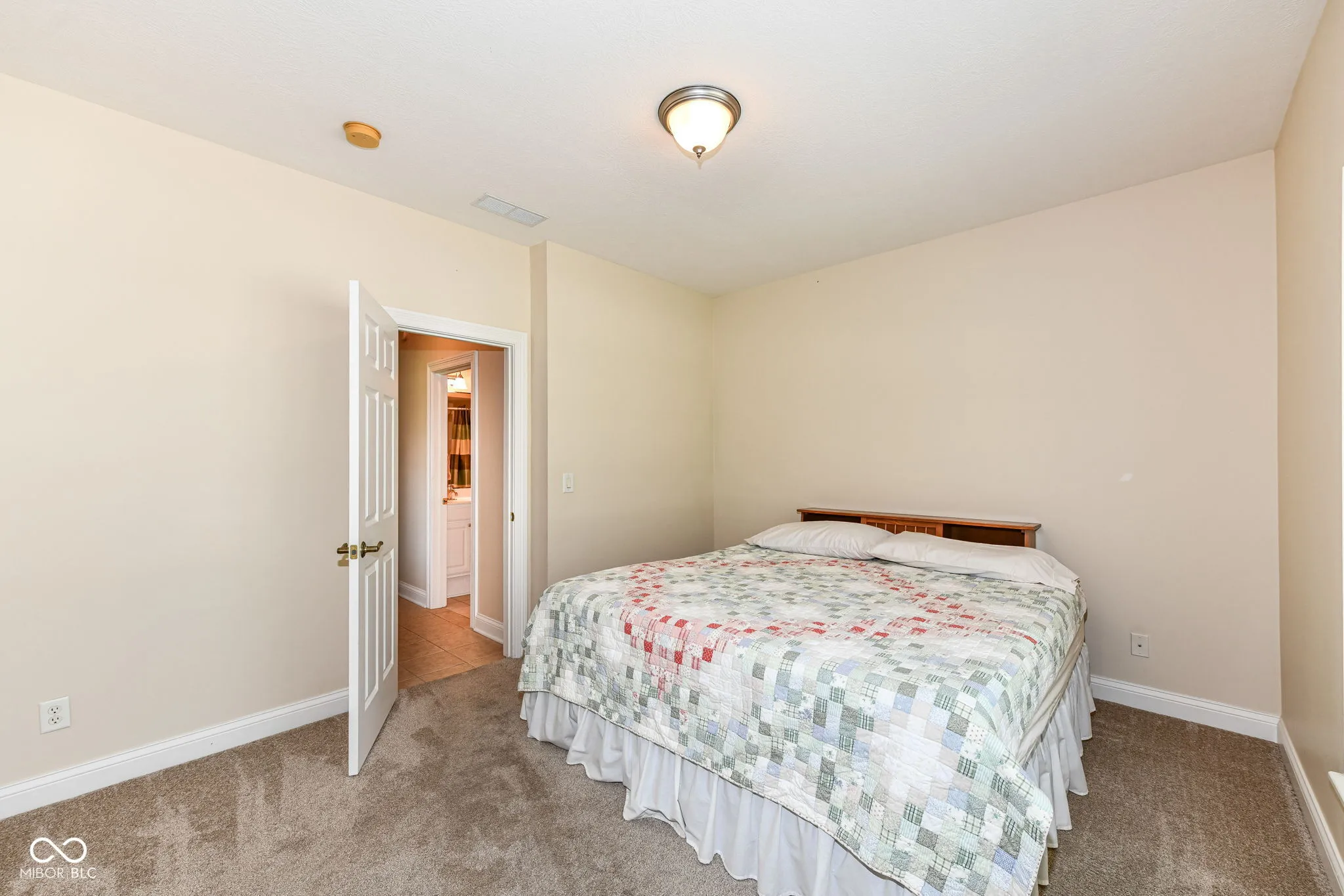 Indianapolis, Indiana 46256, United States, 3 Bedrooms Bedrooms, ,3 BathroomsBathrooms,Residential,Pending,156602