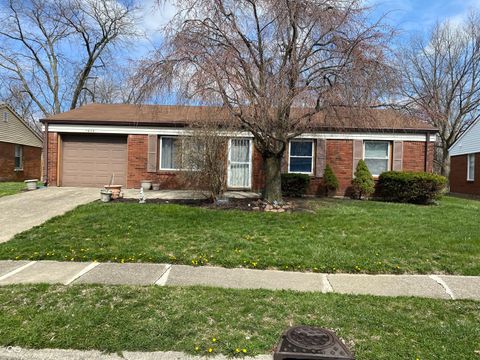 Photo of 7848 Souter Drive, Indianapolis, IN 46219 (MLS # 22090301)