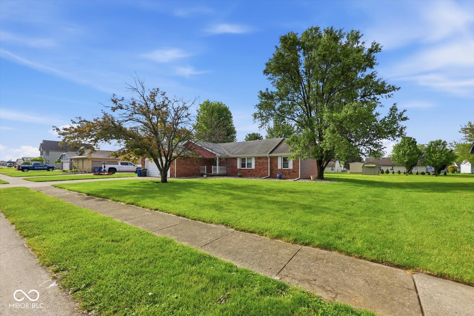 915 Oak Park Drive