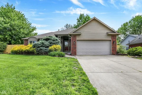 497 Pebble Way, Greenwood, IN 46142 - MLS#: 22037636