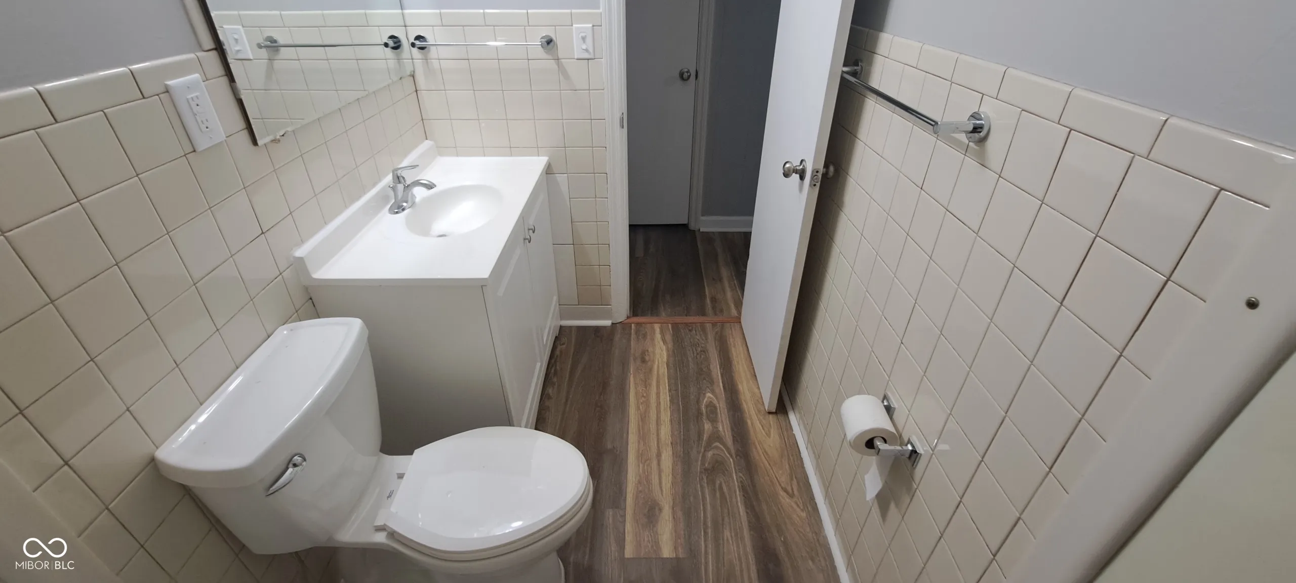 Indianapolis, Indiana 46226, United States, 2 Bedrooms Bedrooms, ,1 BathroomBathrooms,Residential,Active,81990