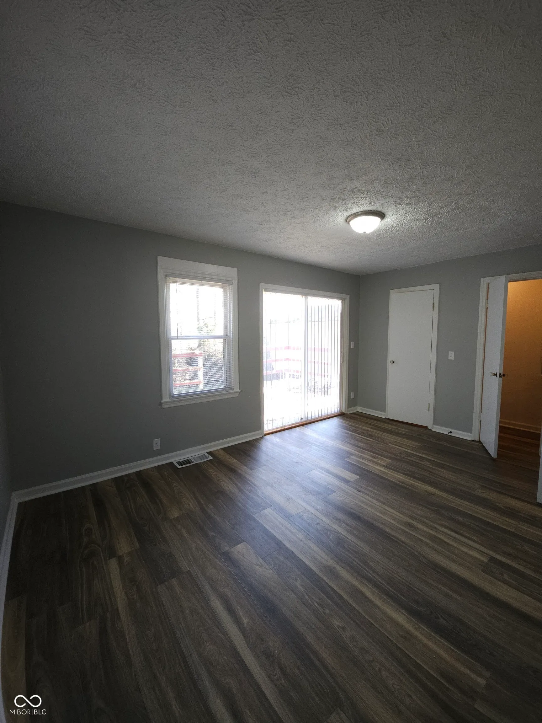 Indianapolis, Indiana 46226, United States, 2 Bedrooms Bedrooms, ,1 BathroomBathrooms,Residential,Active,81990