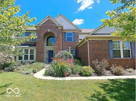 4621 Pebblepointe Pass Zionsville IN 46077