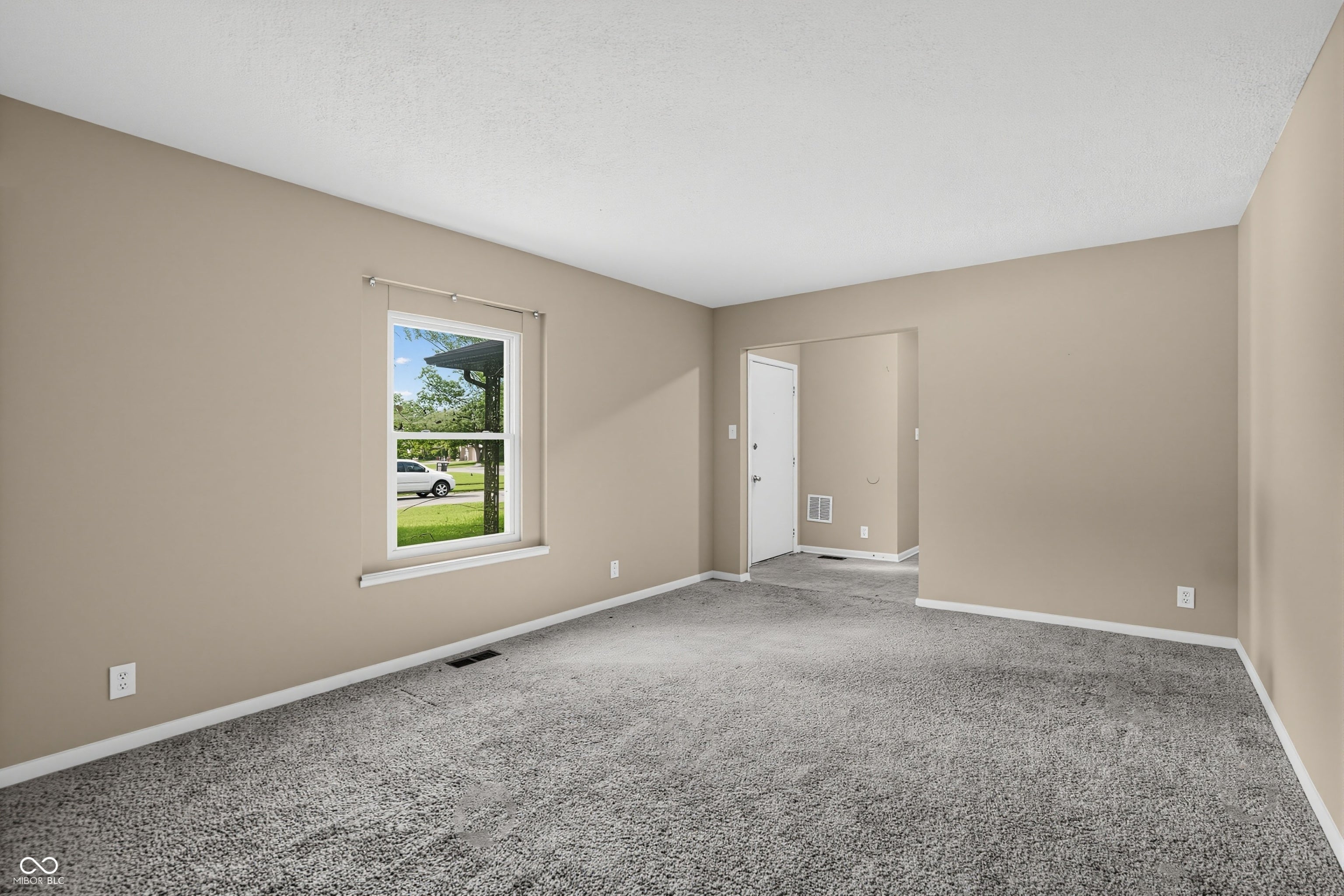 8430 Skyway Drive