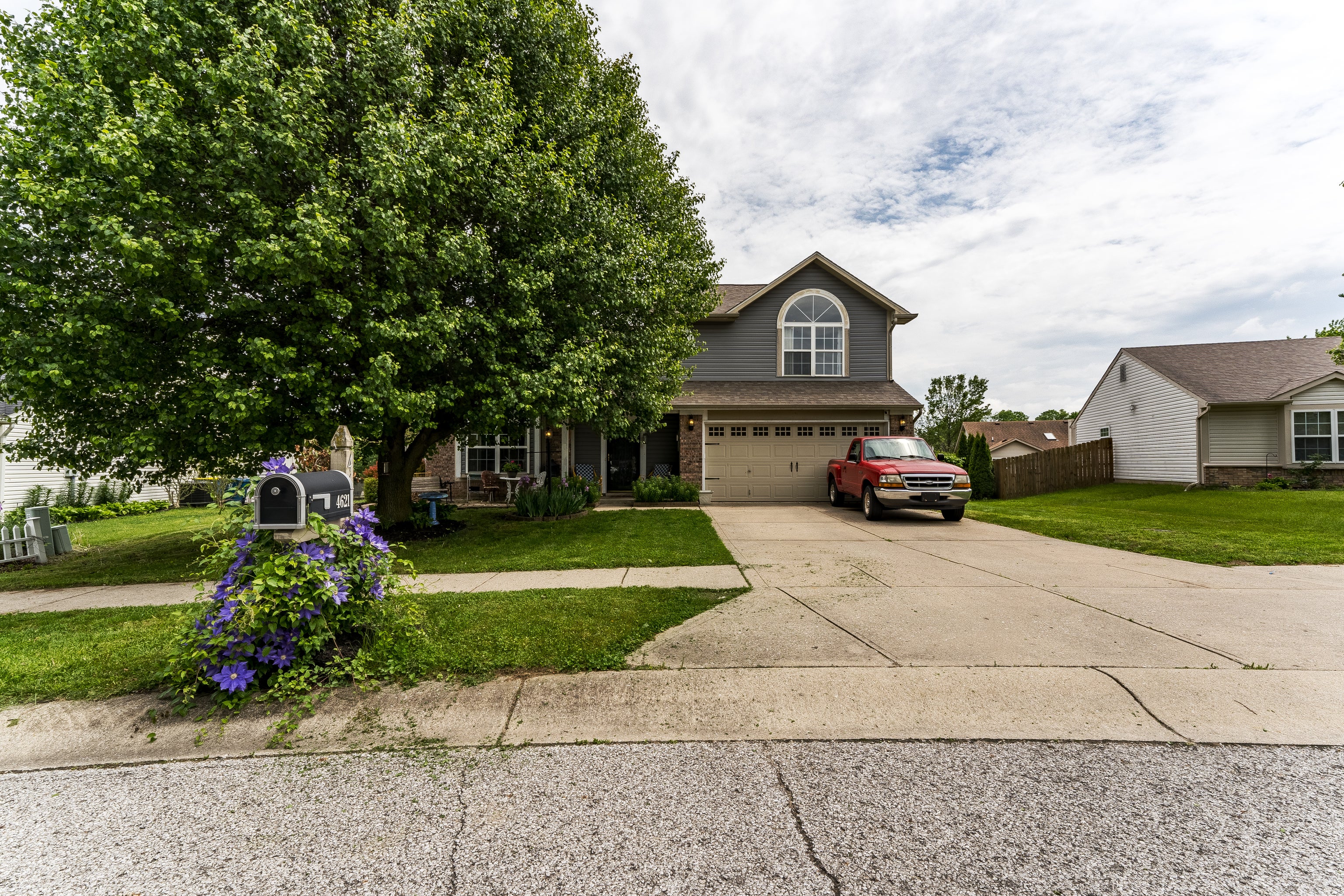 Photo 1 of 39 — 4621 Driftwood Lane, Greenwood, IN 46143