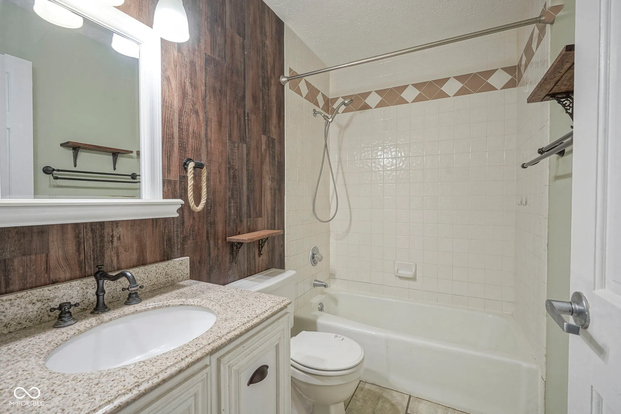 Carmel, Indiana 46032, United States, 4 Bedrooms Bedrooms, ,3 BathroomsBathrooms,Residential,Active,132756