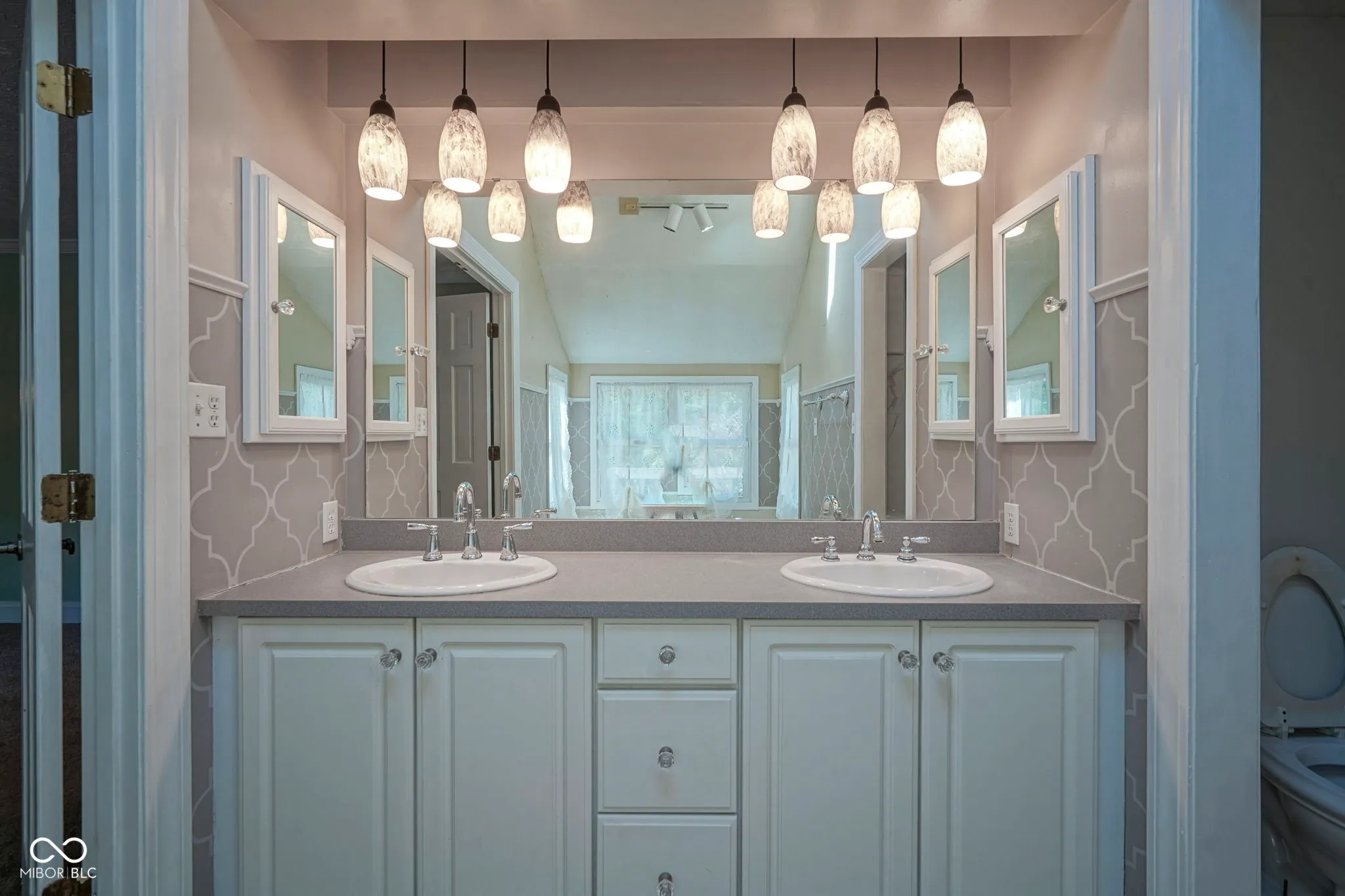 Carmel, Indiana 46032, United States, 4 Bedrooms Bedrooms, ,3 BathroomsBathrooms,Residential,Active,132756