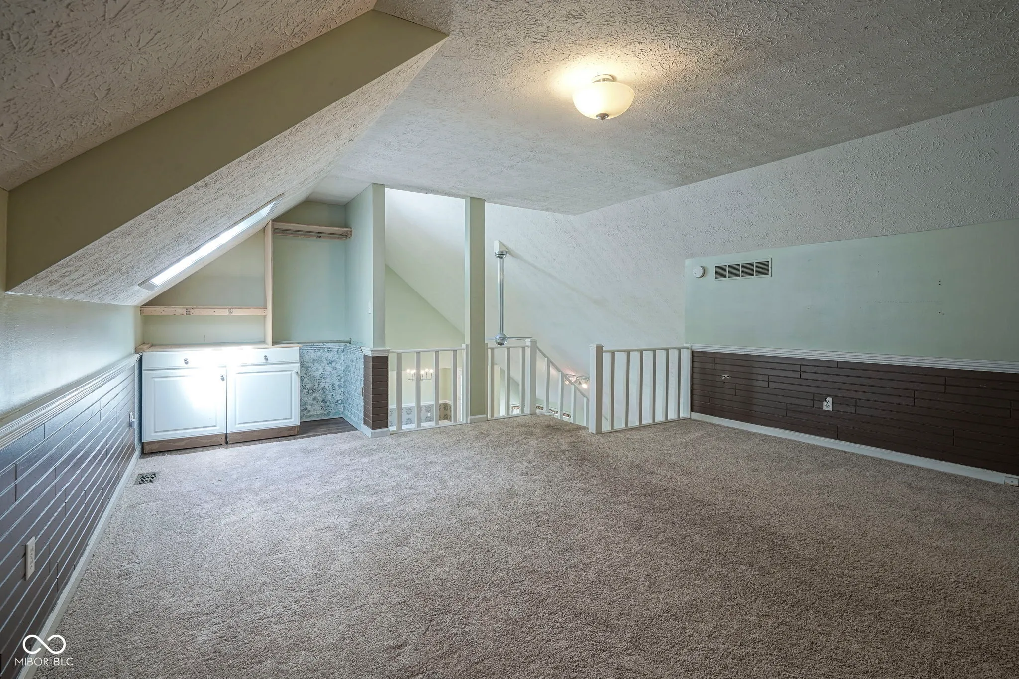 Carmel, Indiana 46032, United States, 4 Bedrooms Bedrooms, ,3 BathroomsBathrooms,Residential,Active,132756