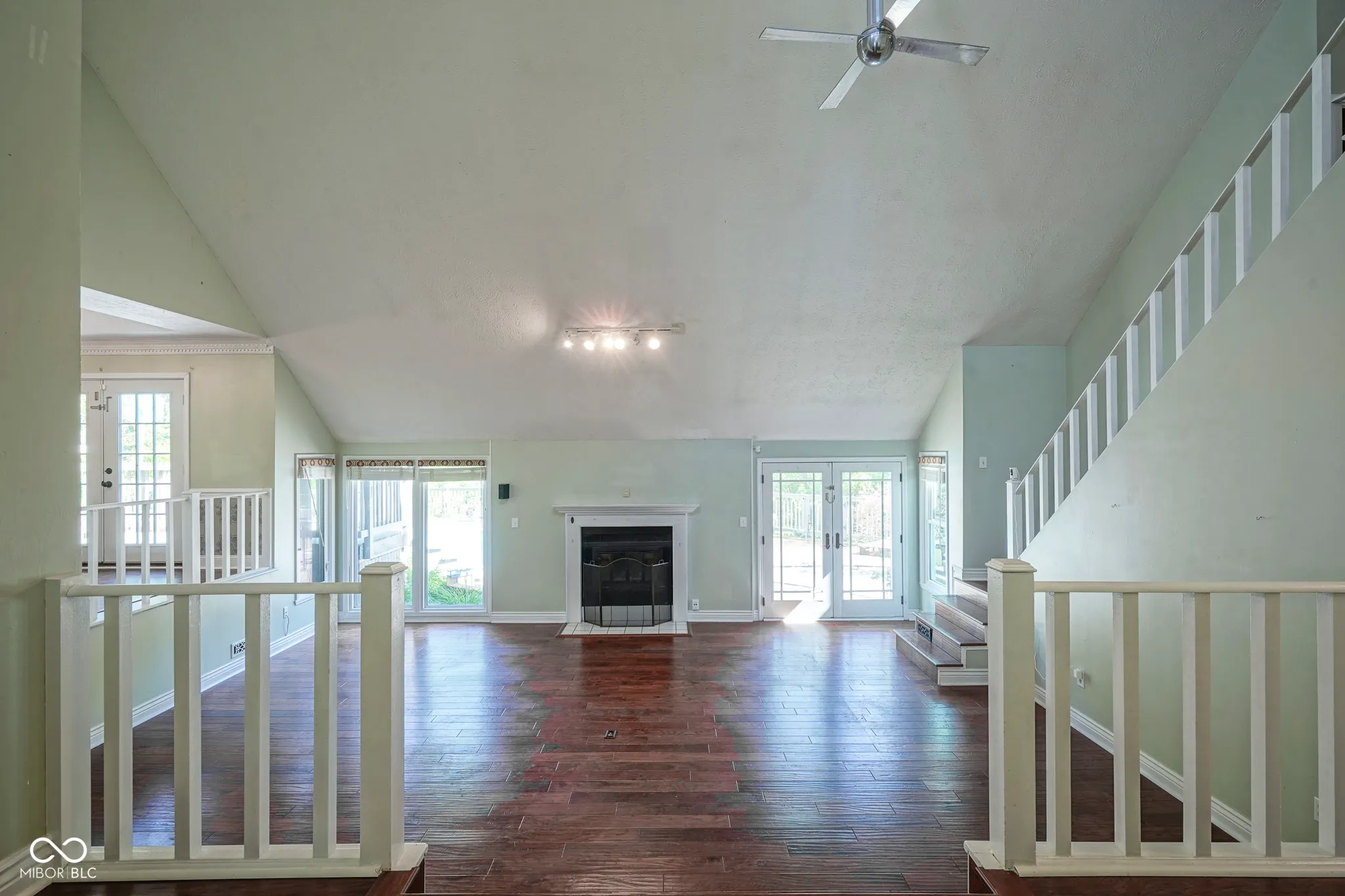 Carmel, Indiana 46032, United States, 4 Bedrooms Bedrooms, ,3 BathroomsBathrooms,Residential,Active,132756