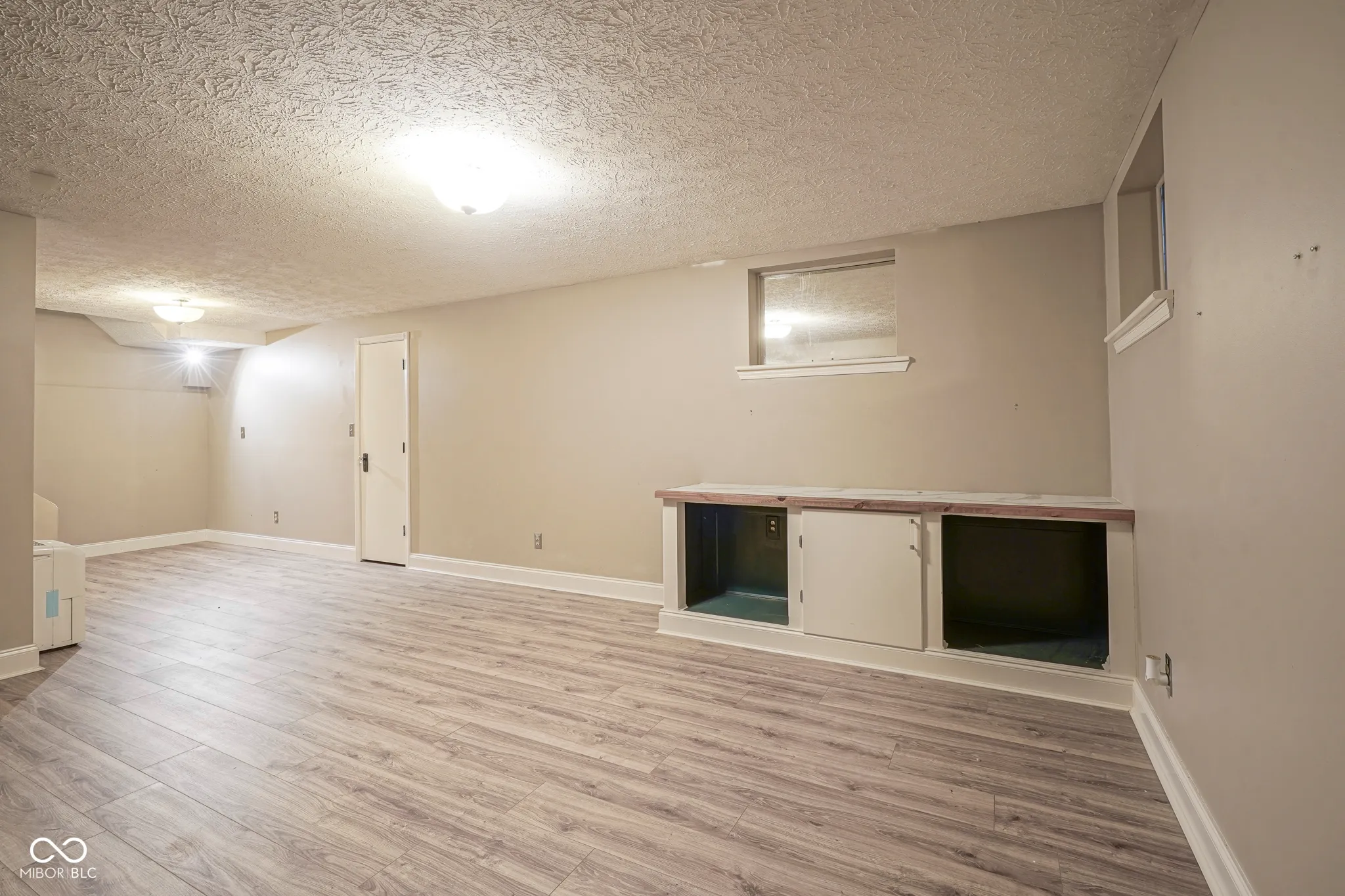 Carmel, Indiana 46032, United States, 4 Bedrooms Bedrooms, ,3 BathroomsBathrooms,Residential,Active,132756