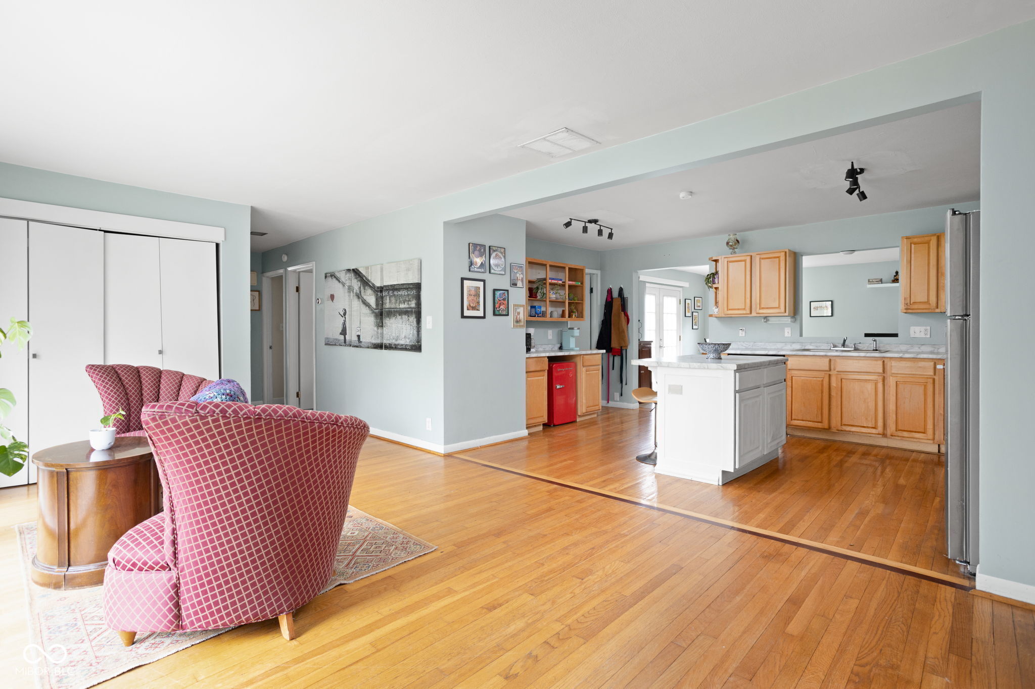 2816 Canterbury Lane