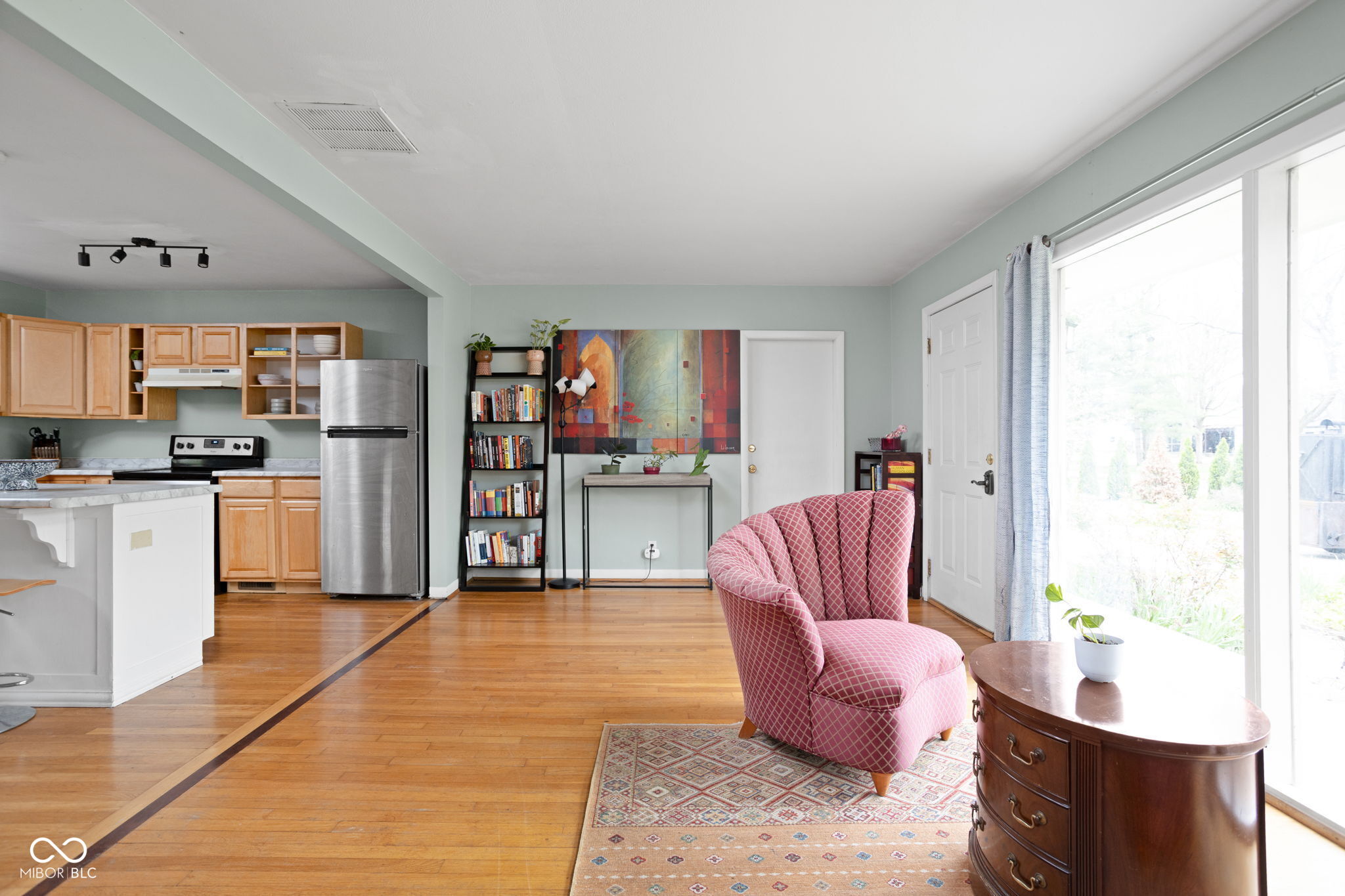 2816 Canterbury Lane