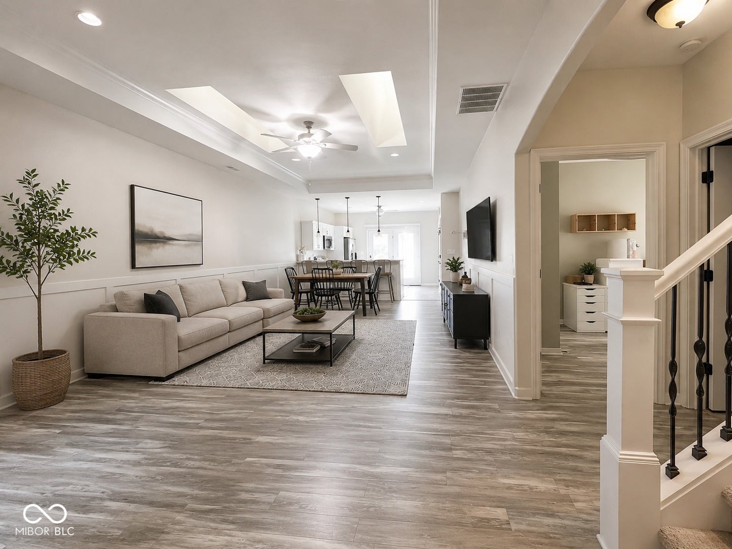 5381 Buckingham Lane