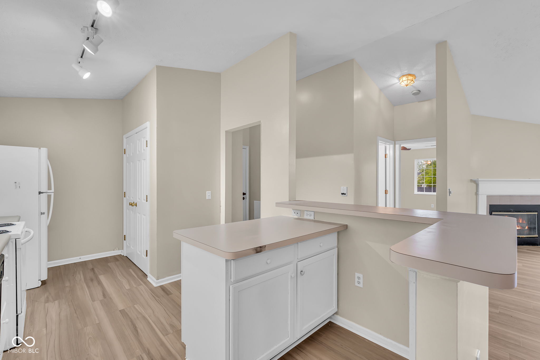 209 Faulkner Court 205