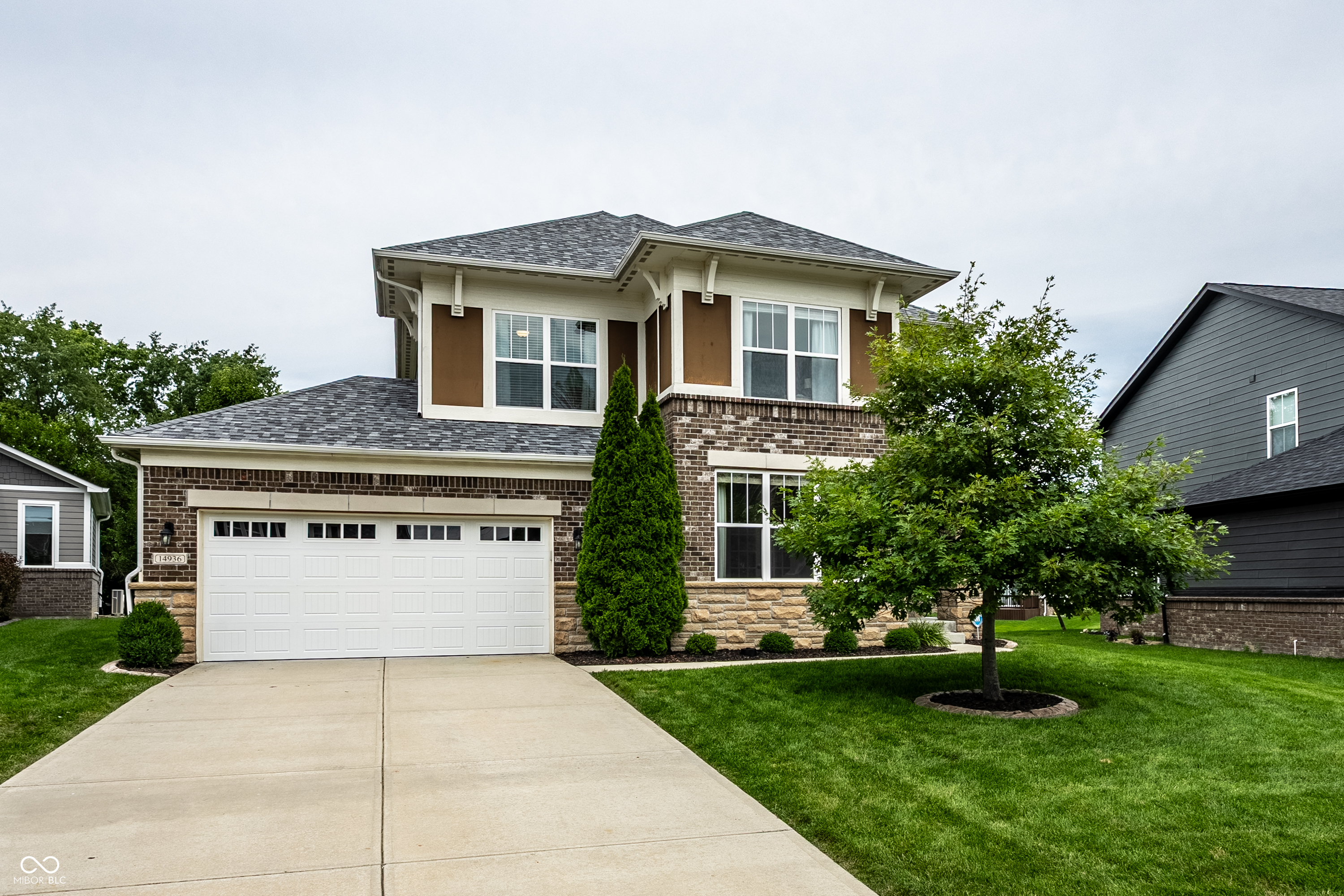 14936 W Black Wolf Run Drive